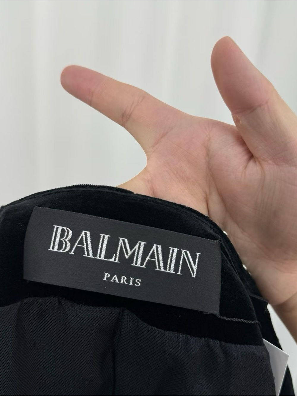 Balmain Black Velvet Blazer with Crystal Trim - Picture 5 of 6